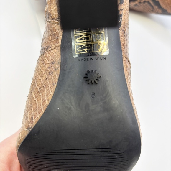 Stuart Weitzman Snakeskin Leather Bootie - Picture 5 of 7